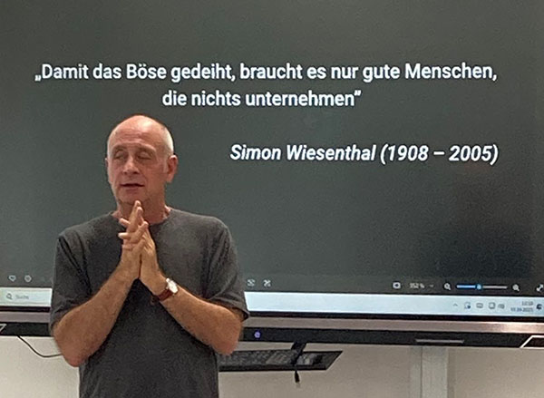 11883 Kabarettist Alfons zu Gast in Aschaffenburg